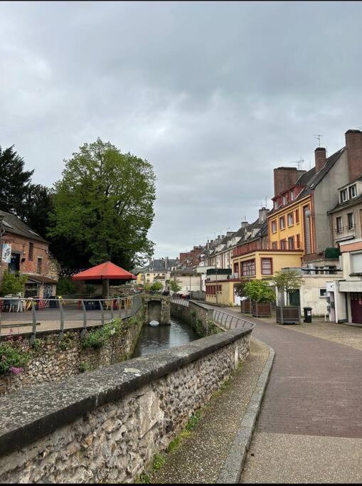 Apt Evreux 900M De La Gare Exteriör bild